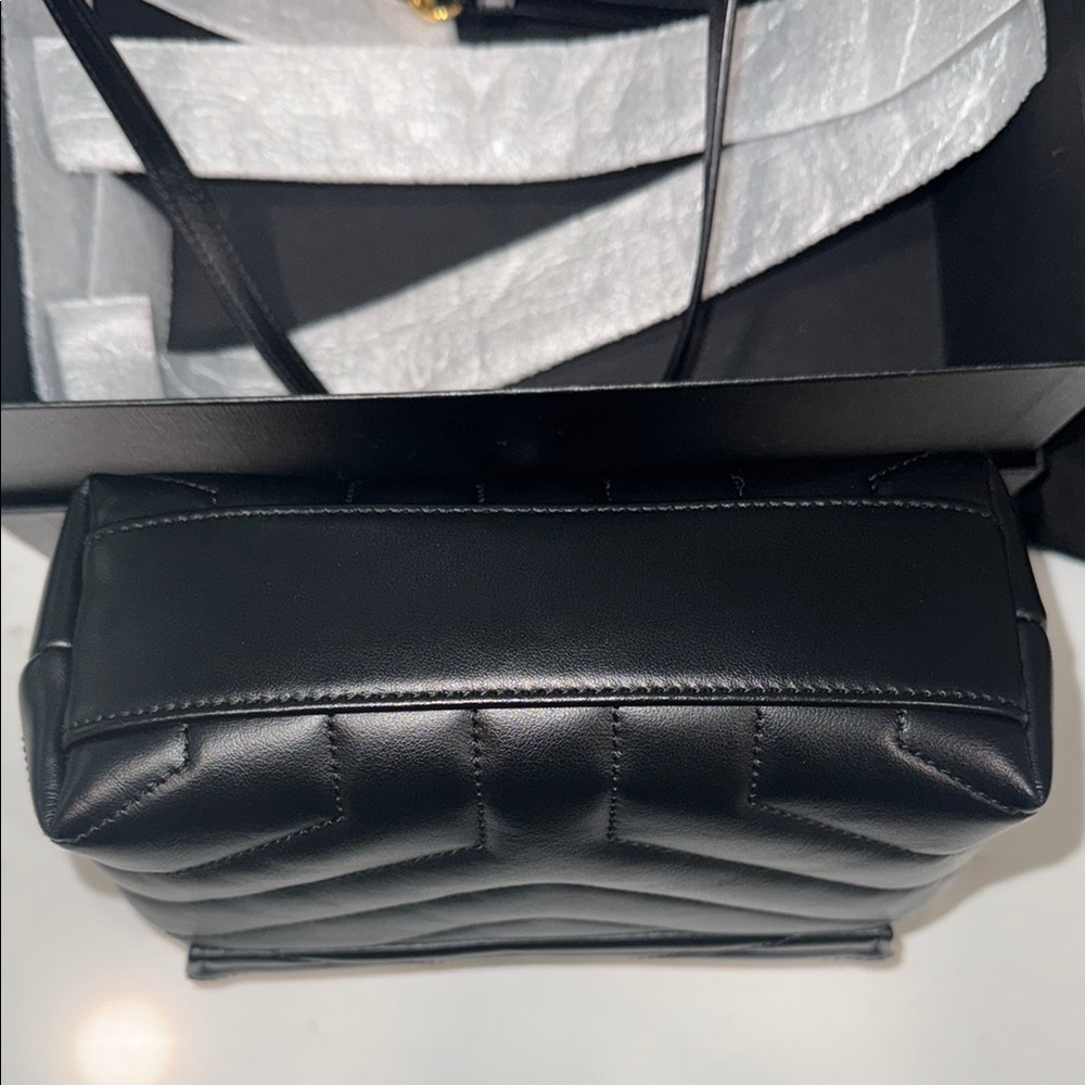 Yves Saint Laurent Black Quilted Leather Wristlet with Gold YSL Logo - Picture 3 of 8